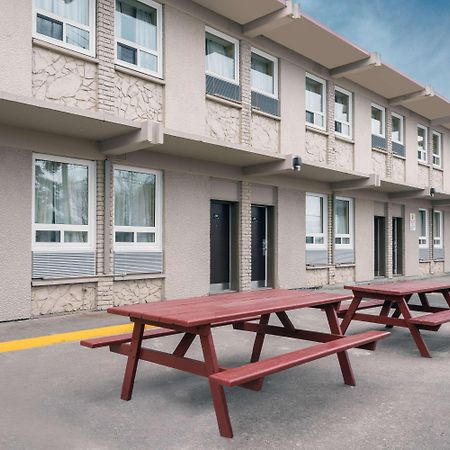ซูเปอร์ 8 บาย วินด์แฮม ทันเดอร์เบย์ Motel ธันเดอร์เบย์ ภายนอก รูปภาพ