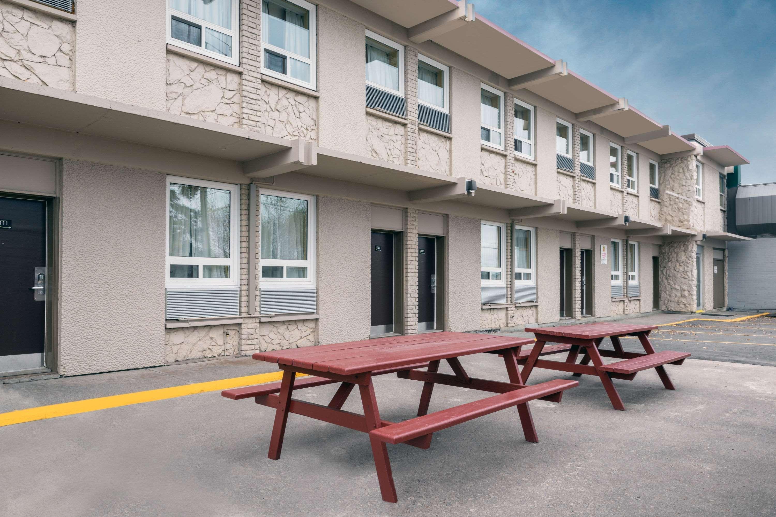 ซูเปอร์ 8 บาย วินด์แฮม ทันเดอร์เบย์ Motel ธันเดอร์เบย์ ภายนอก รูปภาพ