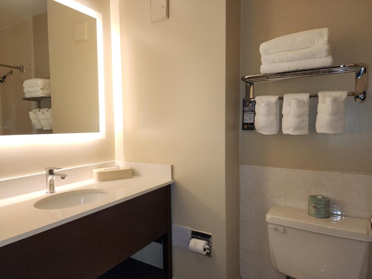 ซูเปอร์ 8 บาย วินด์แฮม ทันเดอร์เบย์ Motel ธันเดอร์เบย์ ภายนอก รูปภาพ