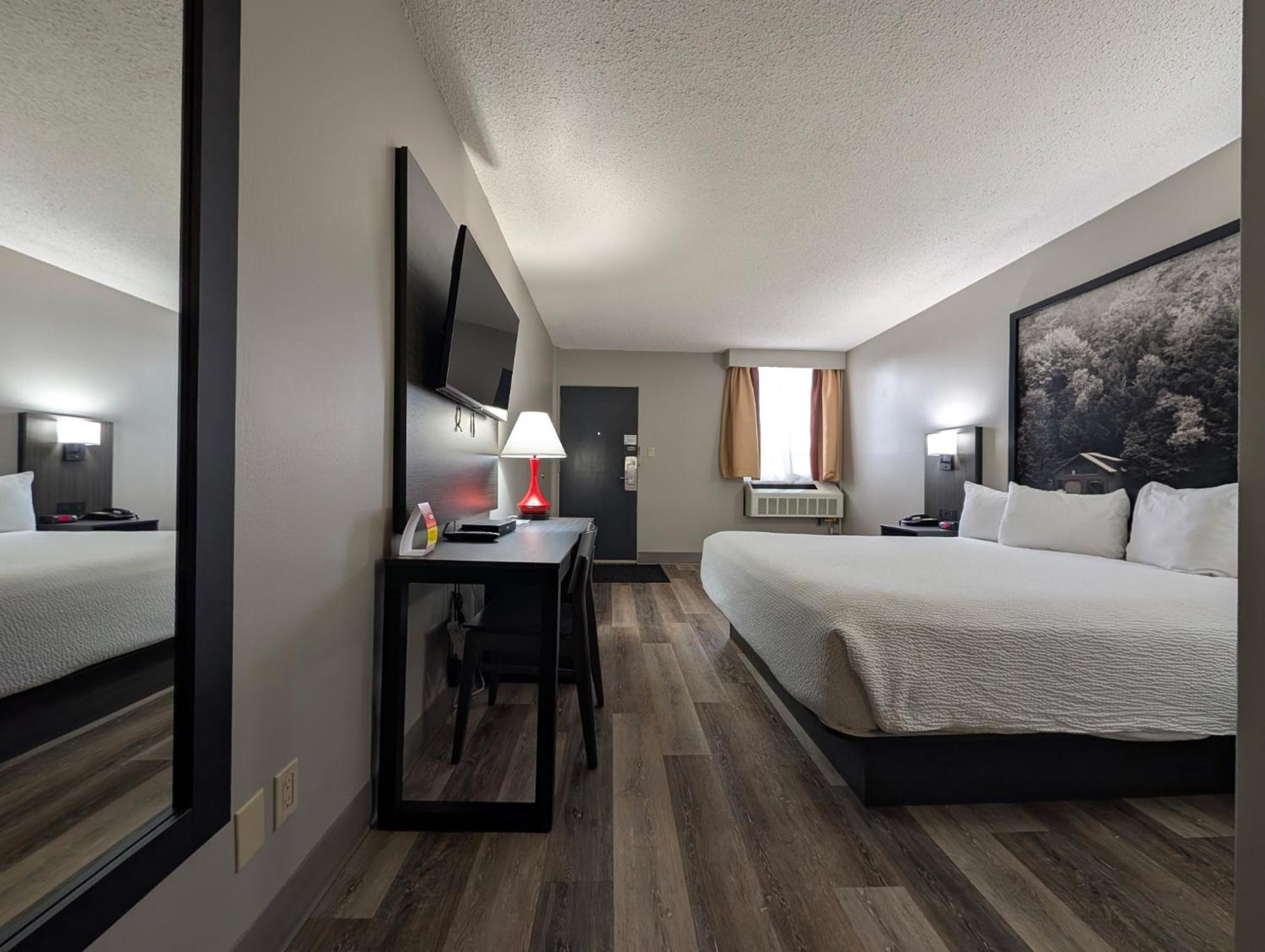 ซูเปอร์ 8 บาย วินด์แฮม ทันเดอร์เบย์ Motel ธันเดอร์เบย์ ภายนอก รูปภาพ